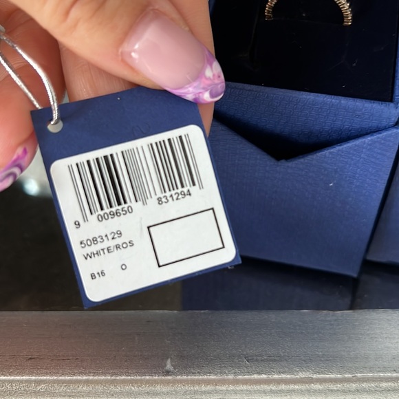 Swarovski Ring 💍 - Picture 4 of 6